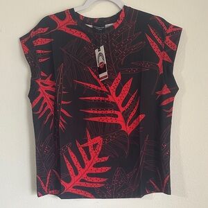 NWT Wahine Toa Top, Size Large Legs
